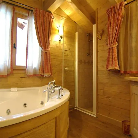 シャレー Chalet Serac